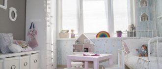 Серый и светло-розовый цвета в комнате маленькой девочки